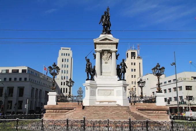Plaza Sotomayor Valparaíso - Monumento a los Héroes de Iquique